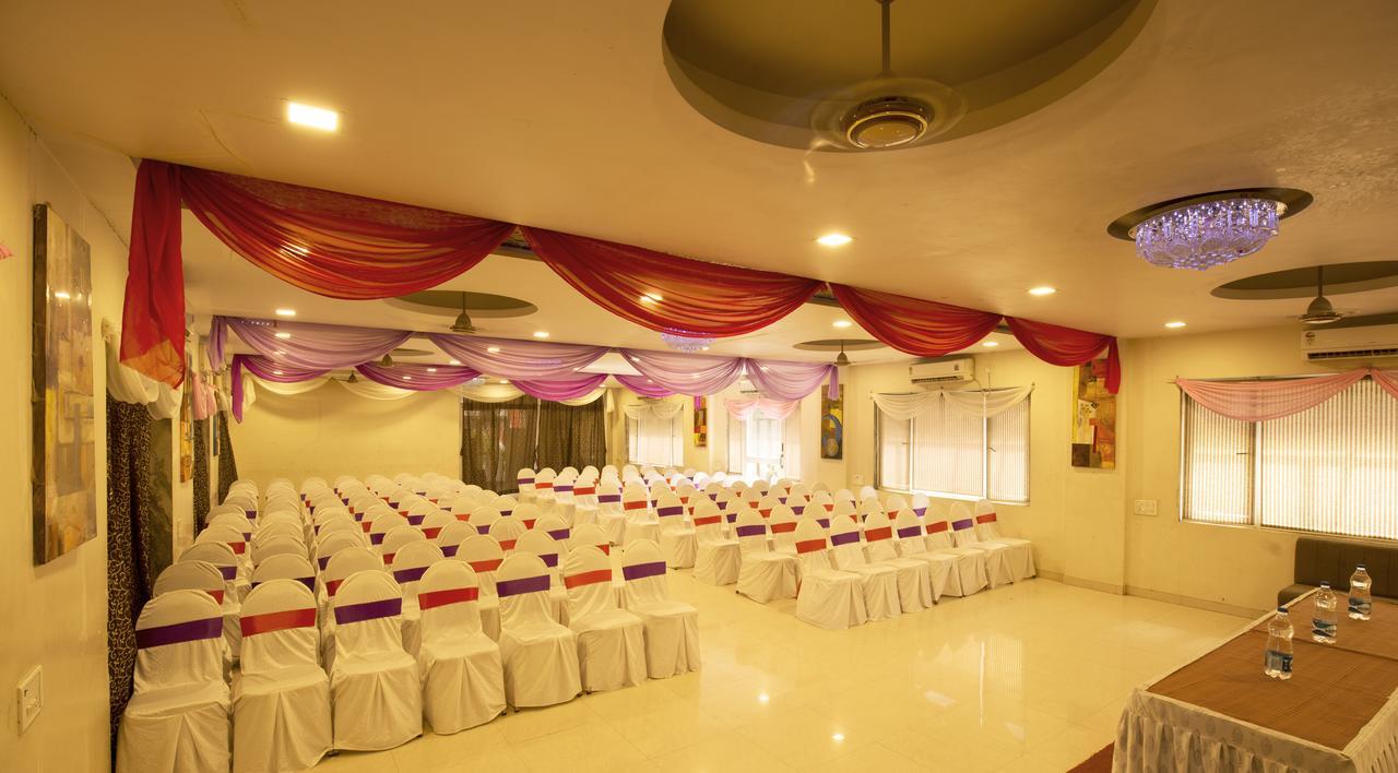 Palms Water Resort Kalyan Exterior photo